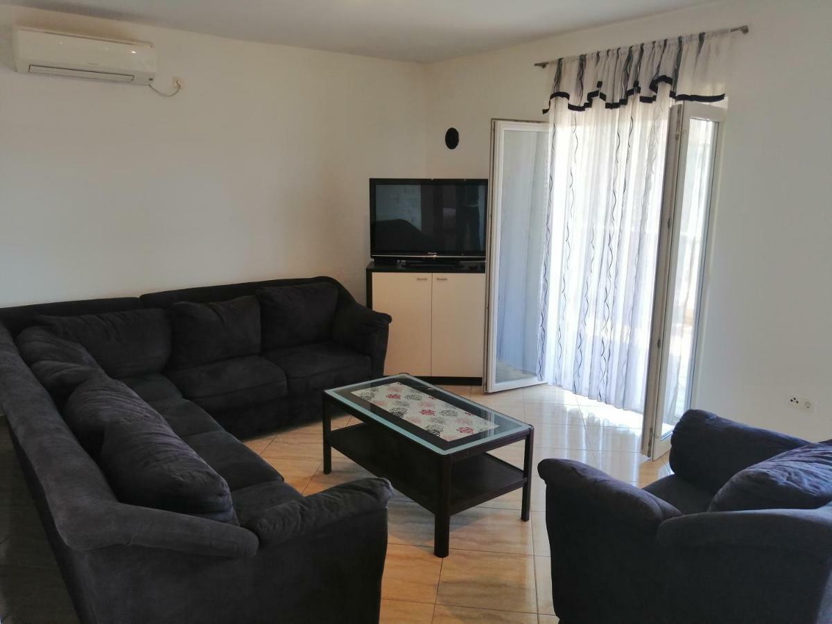 Apartman Rosanda Posedarje Εξωτερικό φωτογραφία